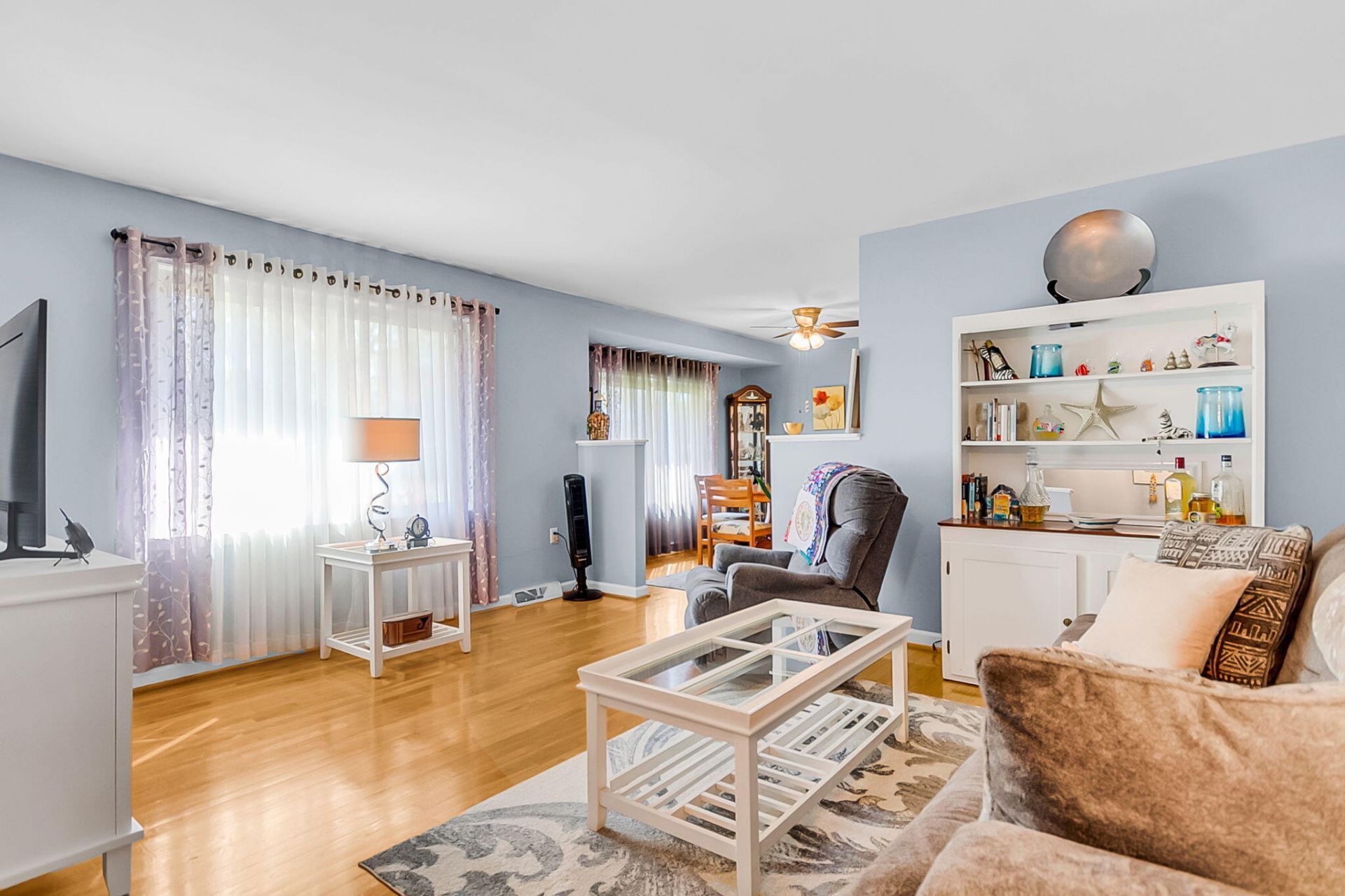 407 Rose Lane Photo 9