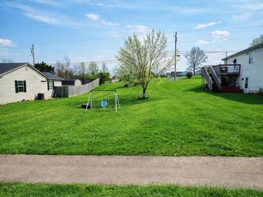 102 Hunter Ridge Drive, Lawrenceburg, KY 40342