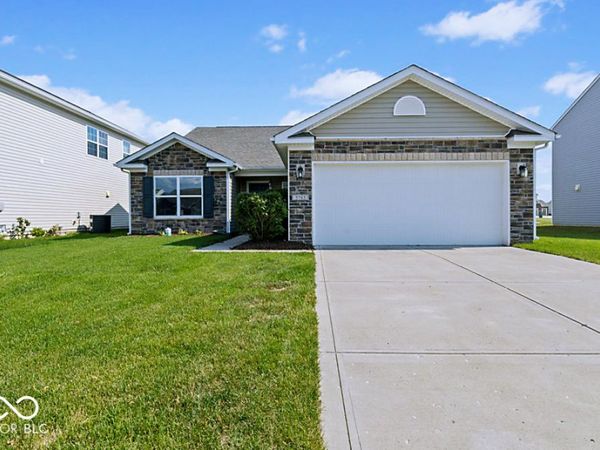 5763 Weeping Willow Place, Whitestown, IN 46075