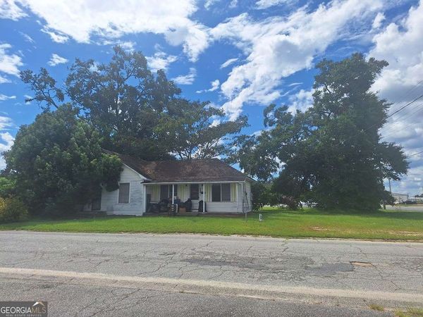 403 S Ware Street, Alma, GA 31510