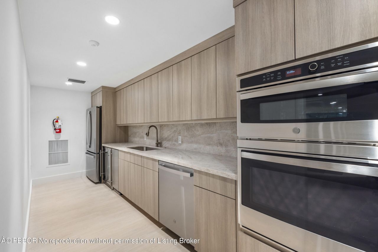 2773 S Ocean Boulevard, Unit 214, Palm Beach, FL 33480 Photo