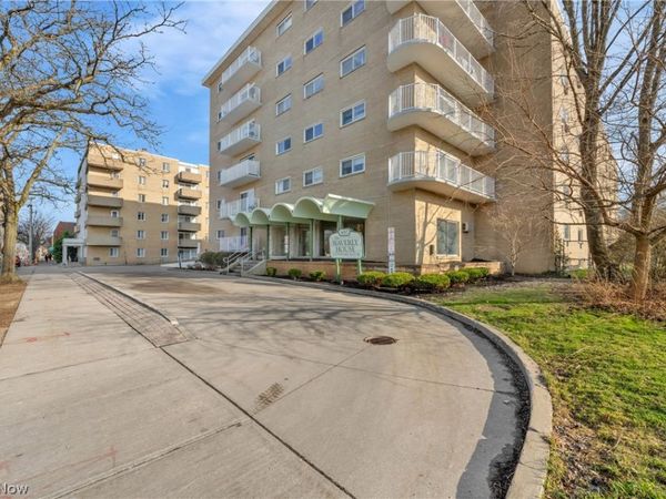 14567 Madison Avenue , Unit 707, Lakewood, OH 44107