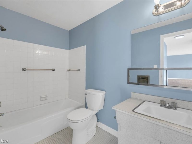 14567 Madison Avenue, Unit 707, Lakewood, OH 44107 Photo 10