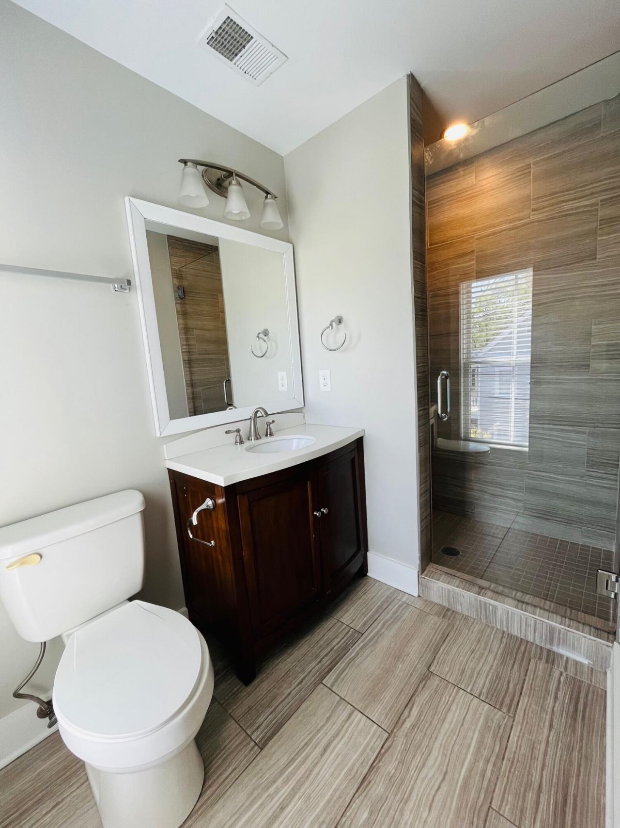 111 America Street Photo 5