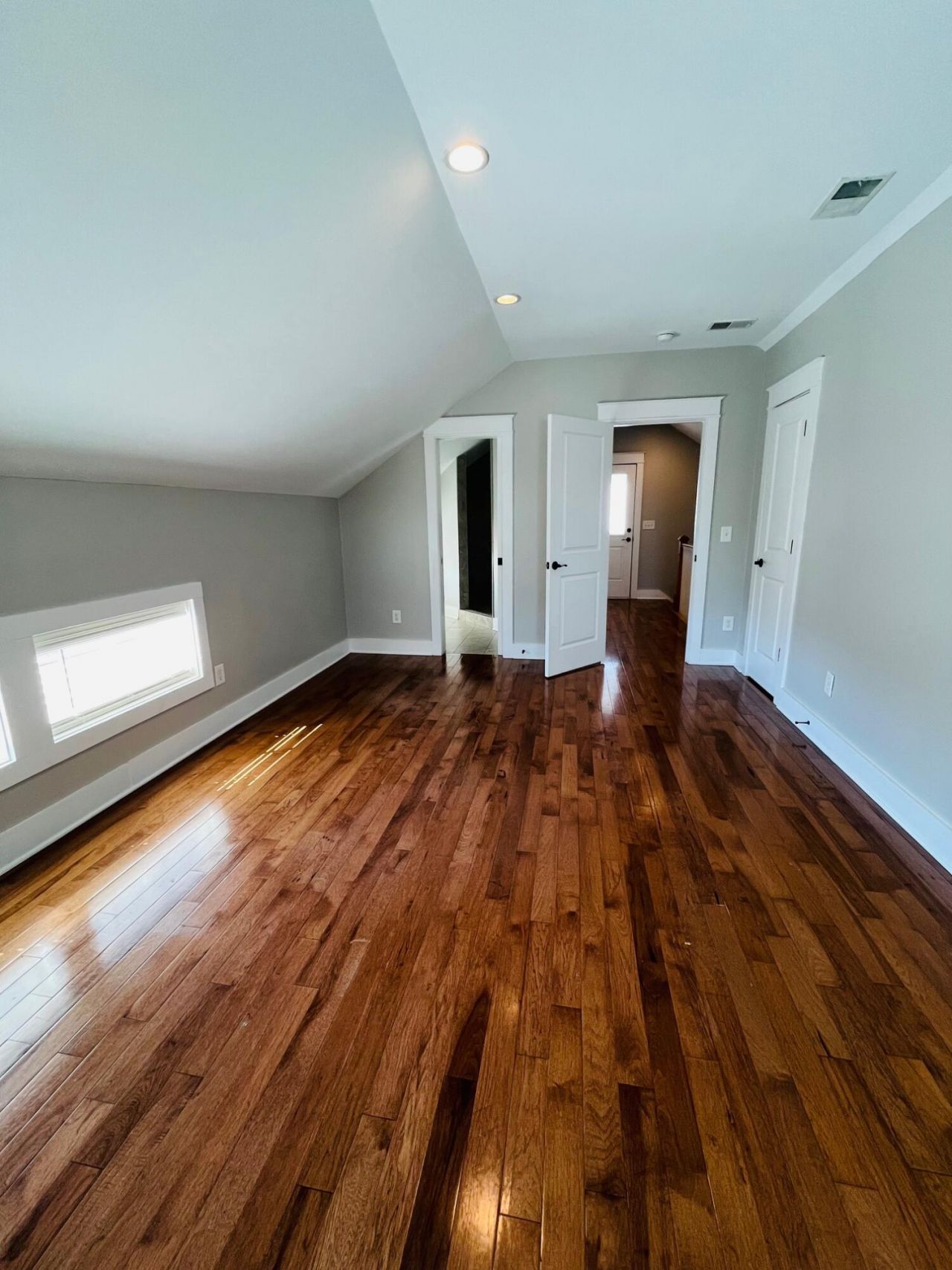 111 America Street Photo 6