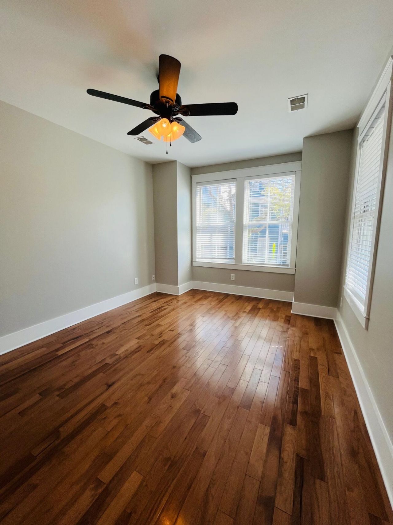 111 America Street Photo 9