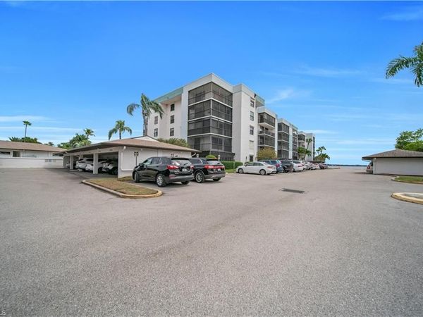 3490 N Key DR, Unit 518, NORTH FORT MYERS, FL 33903