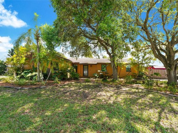 28101 SW 161st Ave , Miami, FL 33033