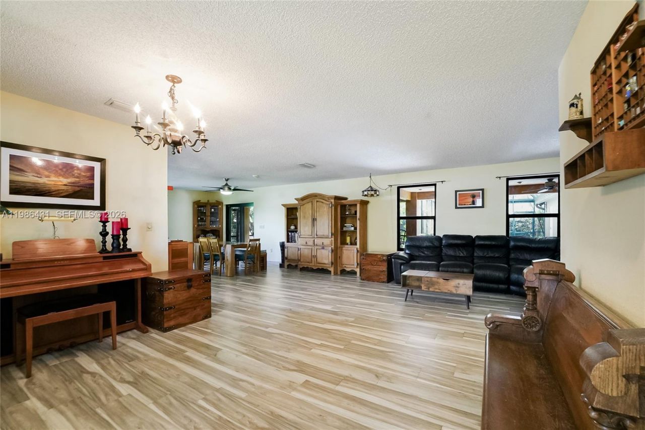 28101 SW 161st Ave , Miami, FL 33033 Photo