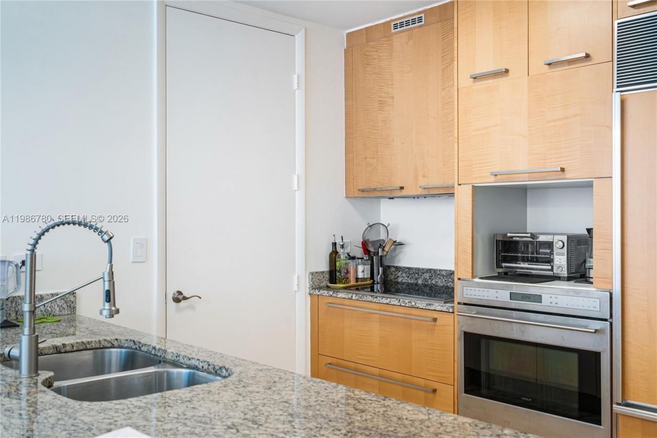 16001 Collins Ave , Unit 3002, Sunny Isles Beach, FL 33160 Photo