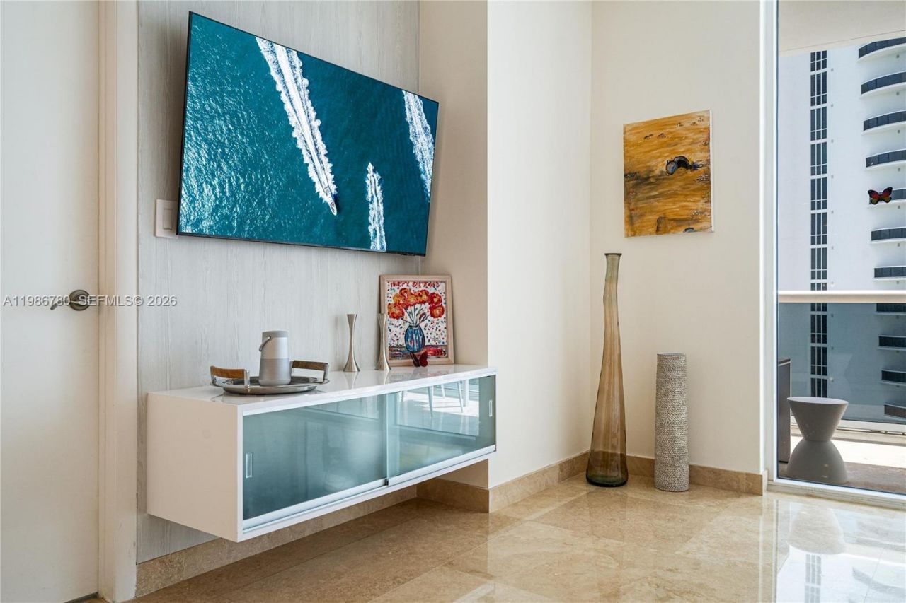 16001 Collins Ave , Unit 3002, Sunny Isles Beach, FL 33160 Photo