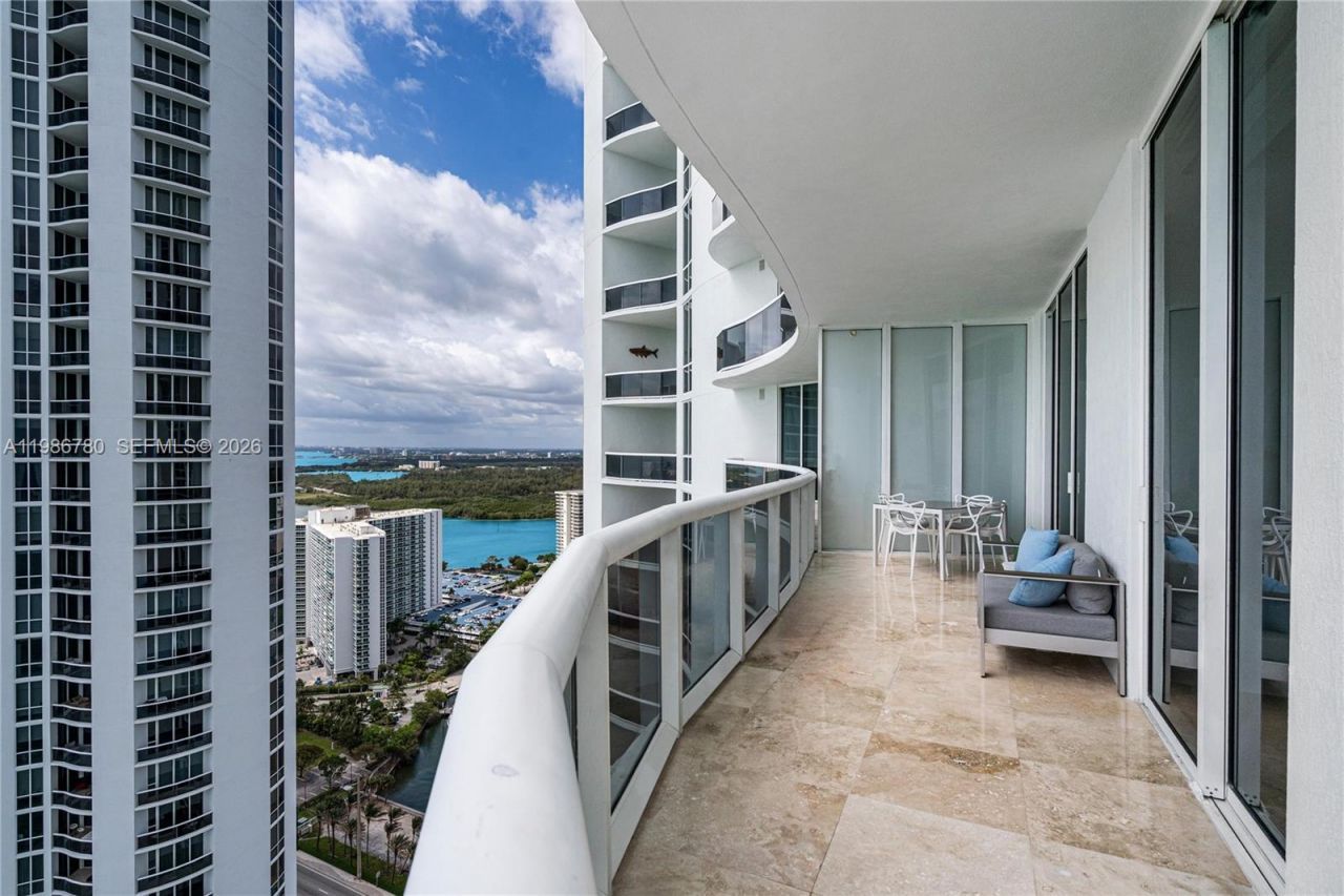 16001 Collins Ave , Unit 3002, Sunny Isles Beach, FL 33160 Photo