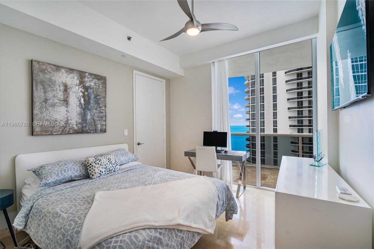 16001 Collins Ave , Unit 3002, Sunny Isles Beach, FL 33160 Photo