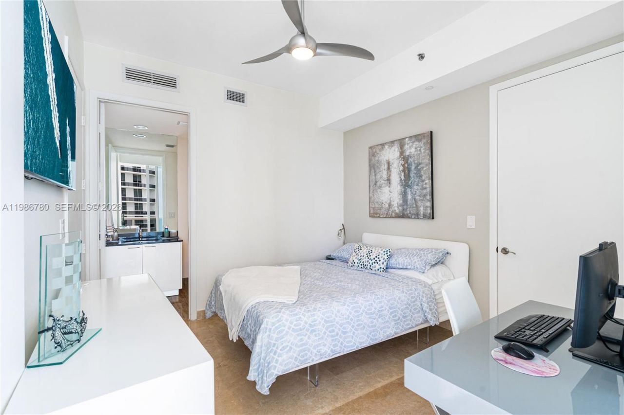 16001 Collins Ave , Unit 3002, Sunny Isles Beach, FL 33160 Photo