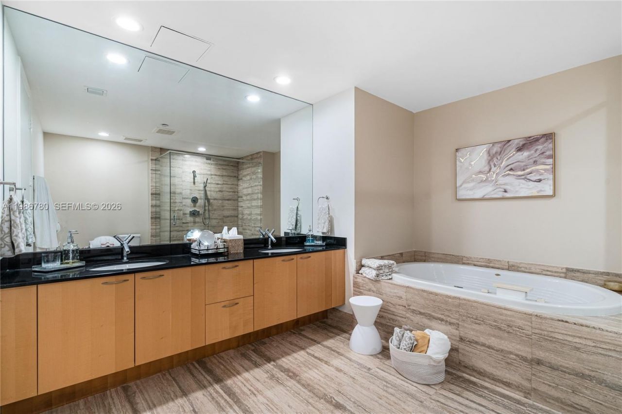 16001 Collins Ave , Unit 3002, Sunny Isles Beach, FL 33160 Photo