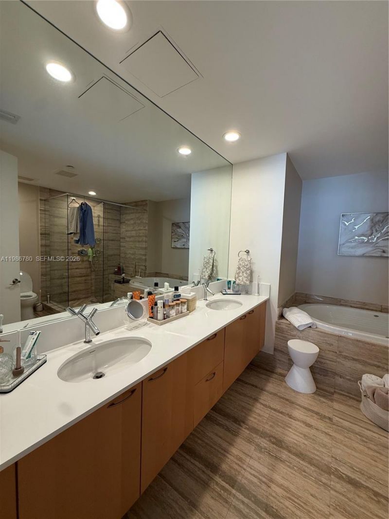 16001 Collins Ave , Unit 3002, Sunny Isles Beach, FL 33160 Photo