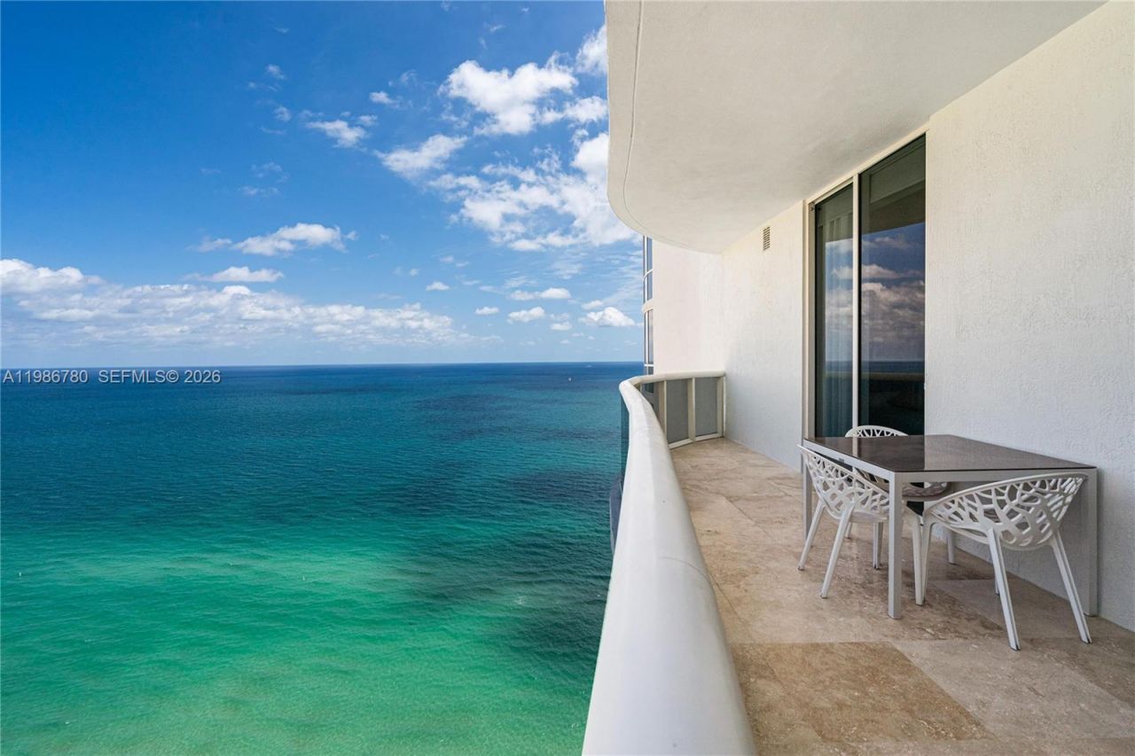 16001 Collins Ave , Unit 3002, Sunny Isles Beach, FL 33160 Photo