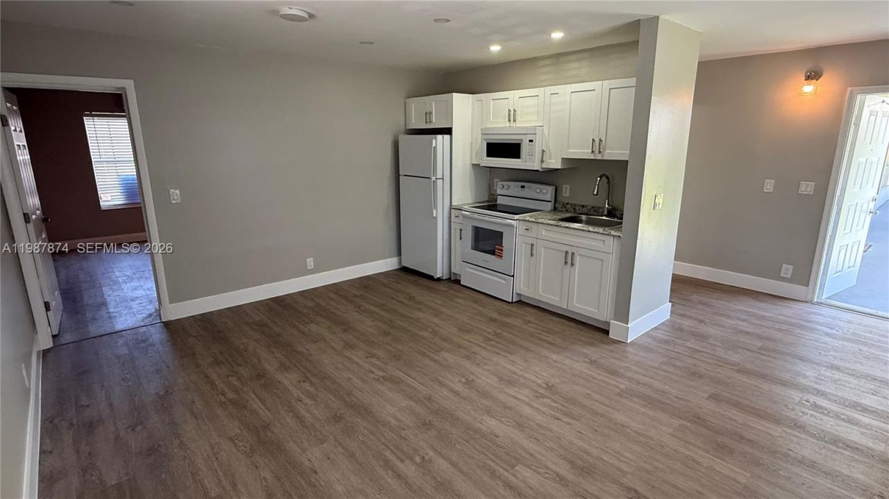 216 NW 12th St , Unit 1, Pompano Beach, FL 33060 Photo