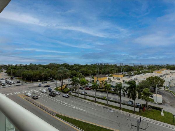 13499 Biscayne Blvd , Unit 613, North Miami, FL 33181