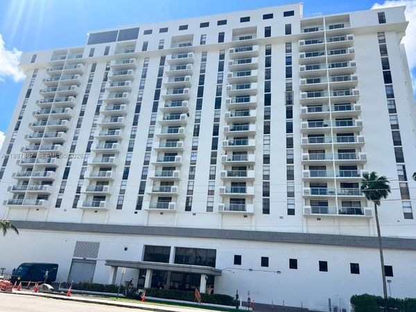 13499 Biscayne Blvd, Unit 613, North Miami, FL 33181