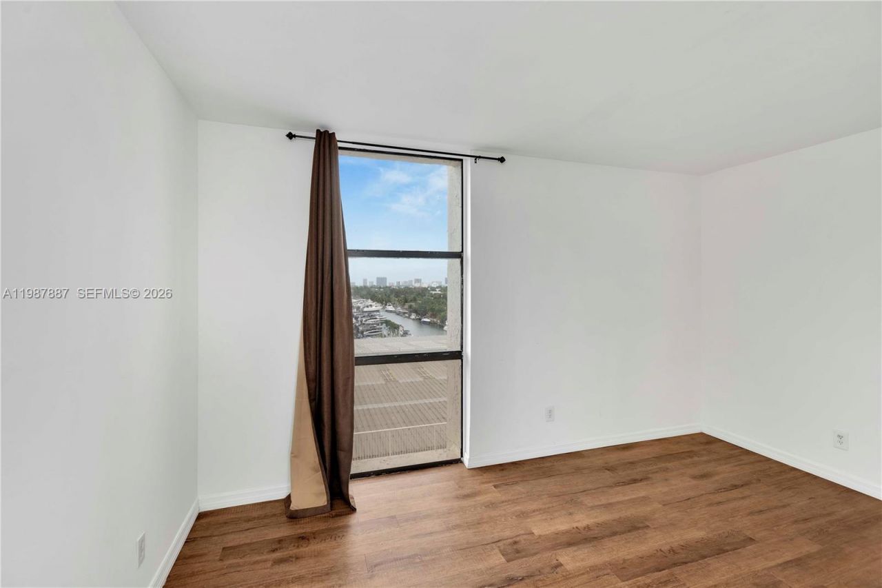 13499 Biscayne Blvd, Unit 613, North Miami, FL 33181 Photo