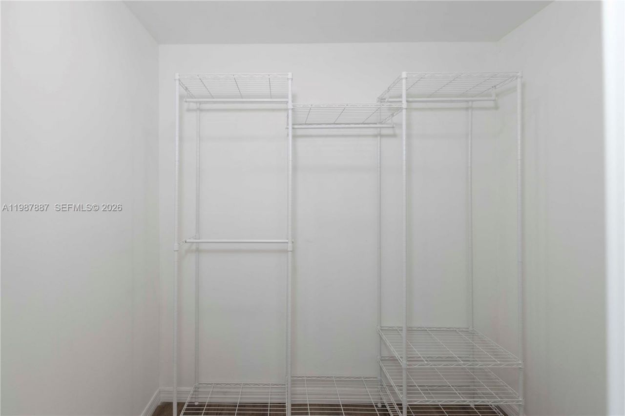 13499 Biscayne Blvd, Unit 613, North Miami, FL 33181 Photo