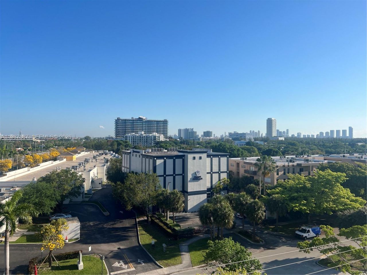 13499 Biscayne Blvd, Unit 613, North Miami, FL 33181 Photo