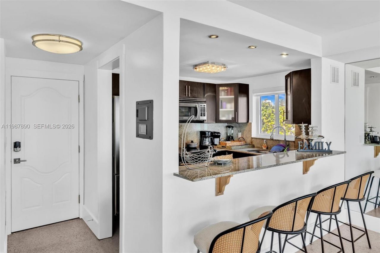 4144 El Mar Dr , Unit 6, Lauderdale by the Sea, FL 33308 Photo