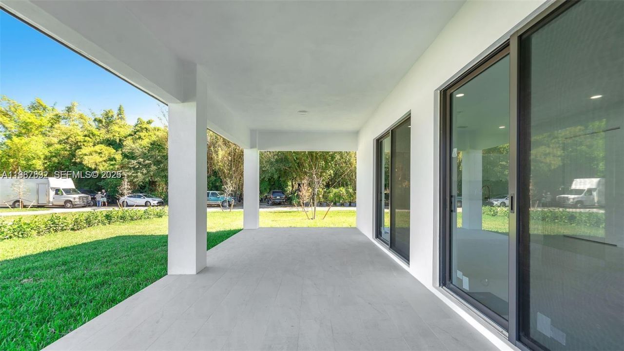 15455 SW 232nd St, Miami, FL 33170 Photo