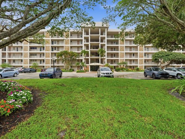2801 N Palm Aire Drive, Unit 402, Pompano Beach, FL 33069
