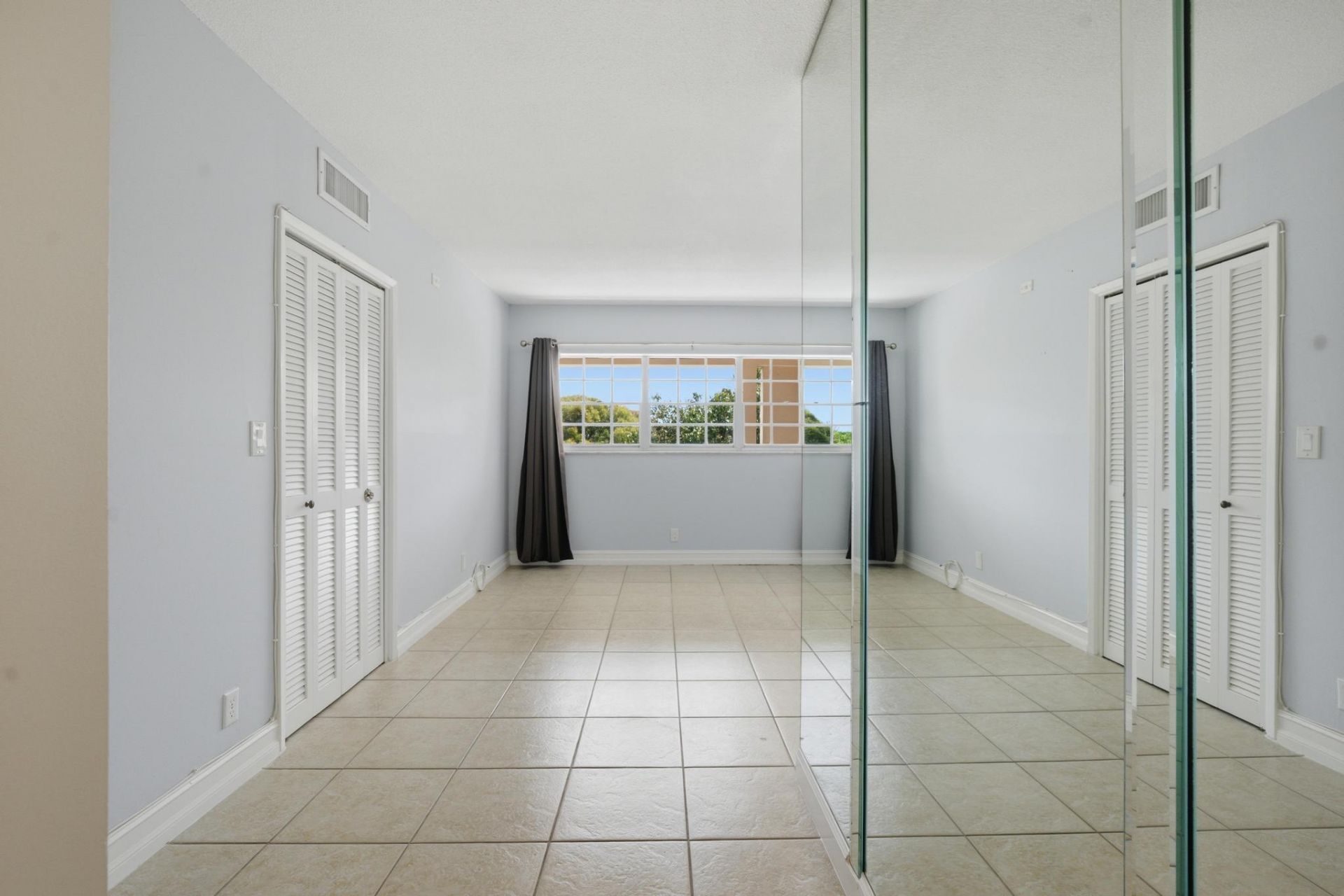 2801 N Palm Aire Drive, Unit 402, Pompano Beach, FL 33069 Photo