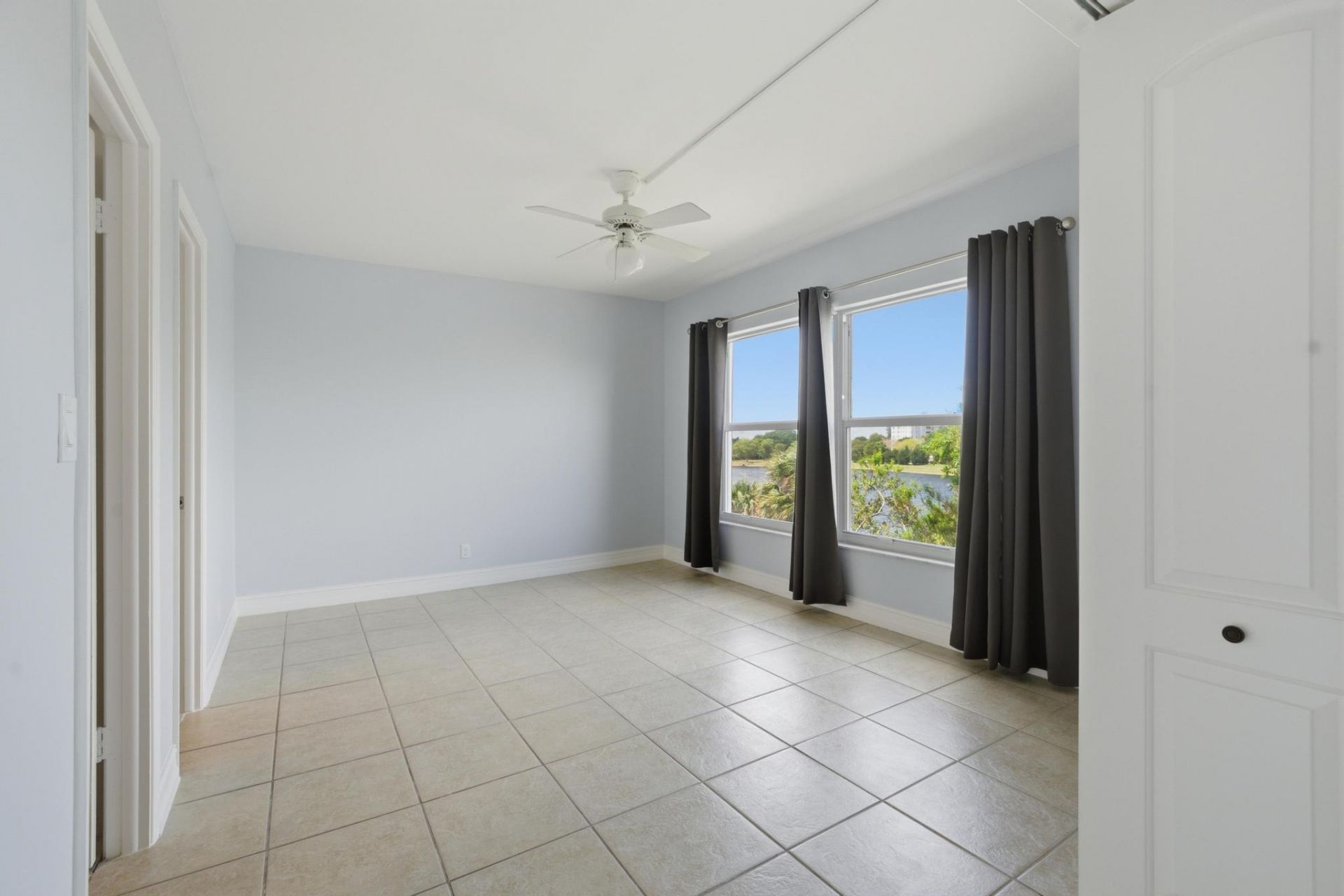 2801 N Palm Aire Drive, Unit 402, Pompano Beach, FL 33069 Photo