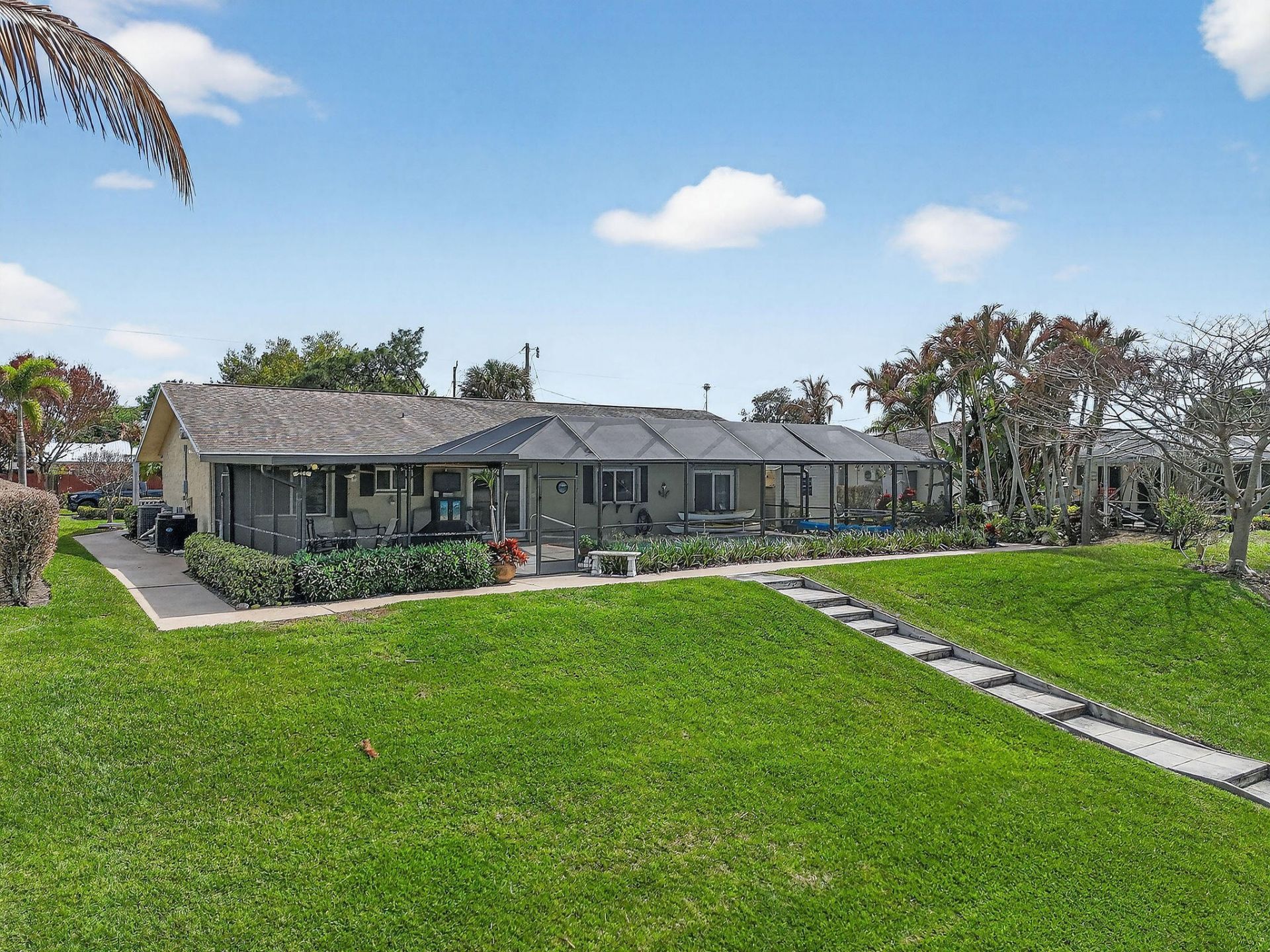 357 SE Verada Avenue, Port Saint Lucie, FL 34983 Photo