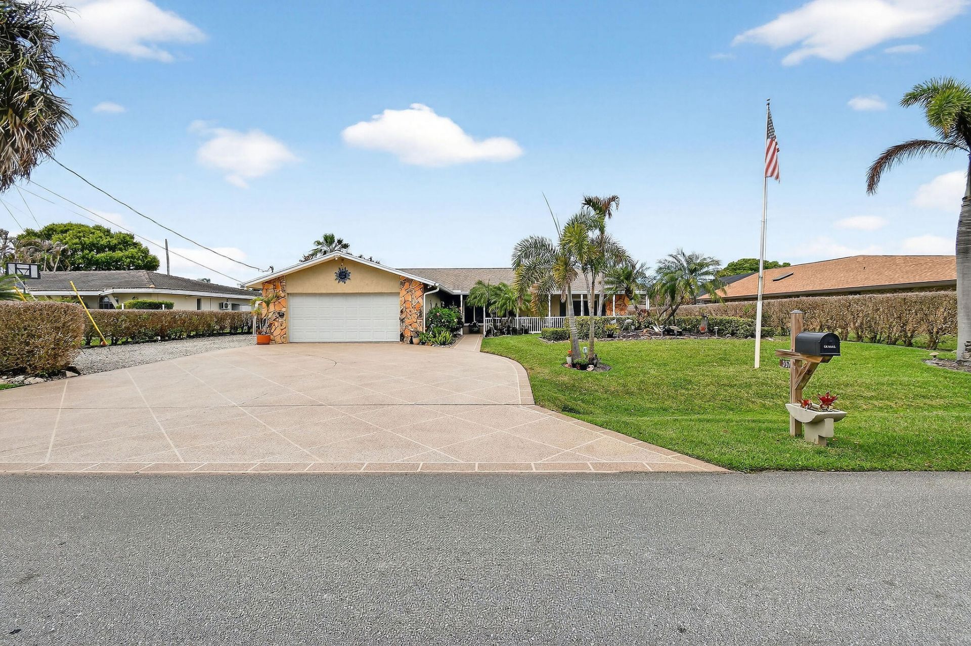 357 SE Verada Avenue, Port Saint Lucie, FL 34983 Photo