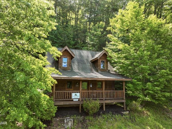 Sevierville, TN 00000