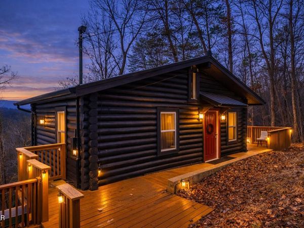 1065 Shell Mountain Road, Sevierville, TN 37876