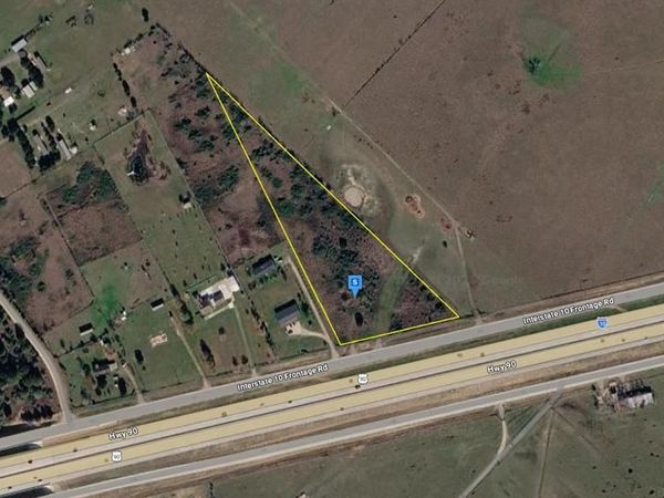 9598 NW I 10 Frontage Road, Sealy, TX 77474