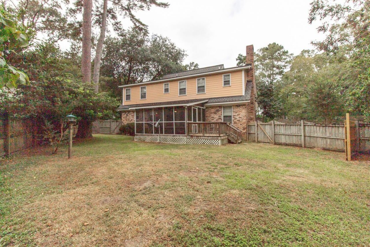 101 Bramblewood Drive Photo 10