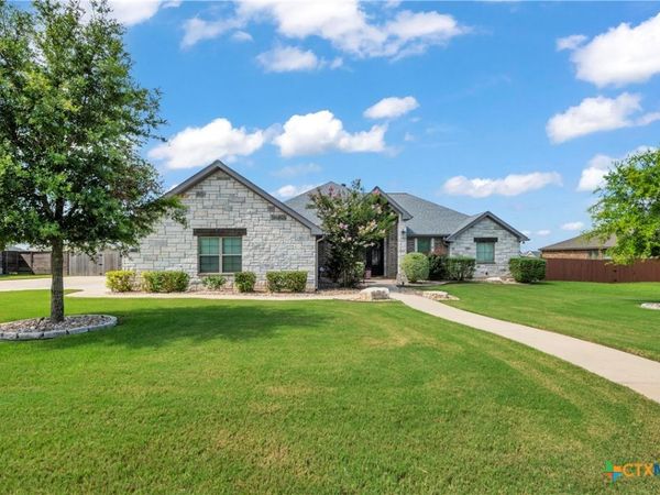 8219 Collins Creek Drive, Salado, TX 76571