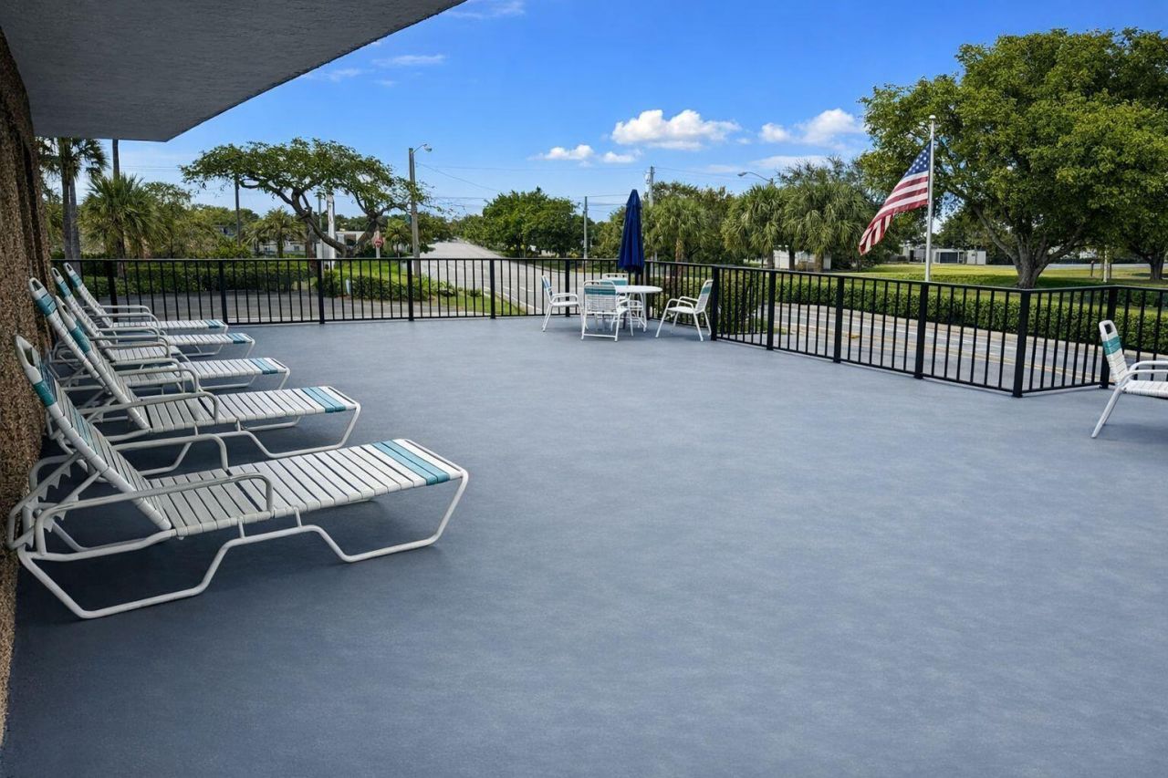 9235 SW 8th Street, Unit 202, Boca Raton, FL 33428 Photo