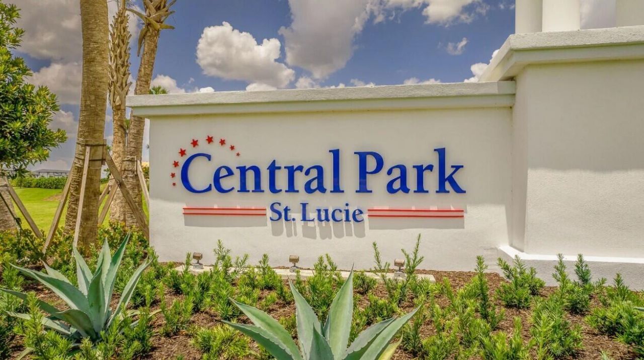 9404 Serapis Way, Port Saint Lucie, FL 34987 Photo