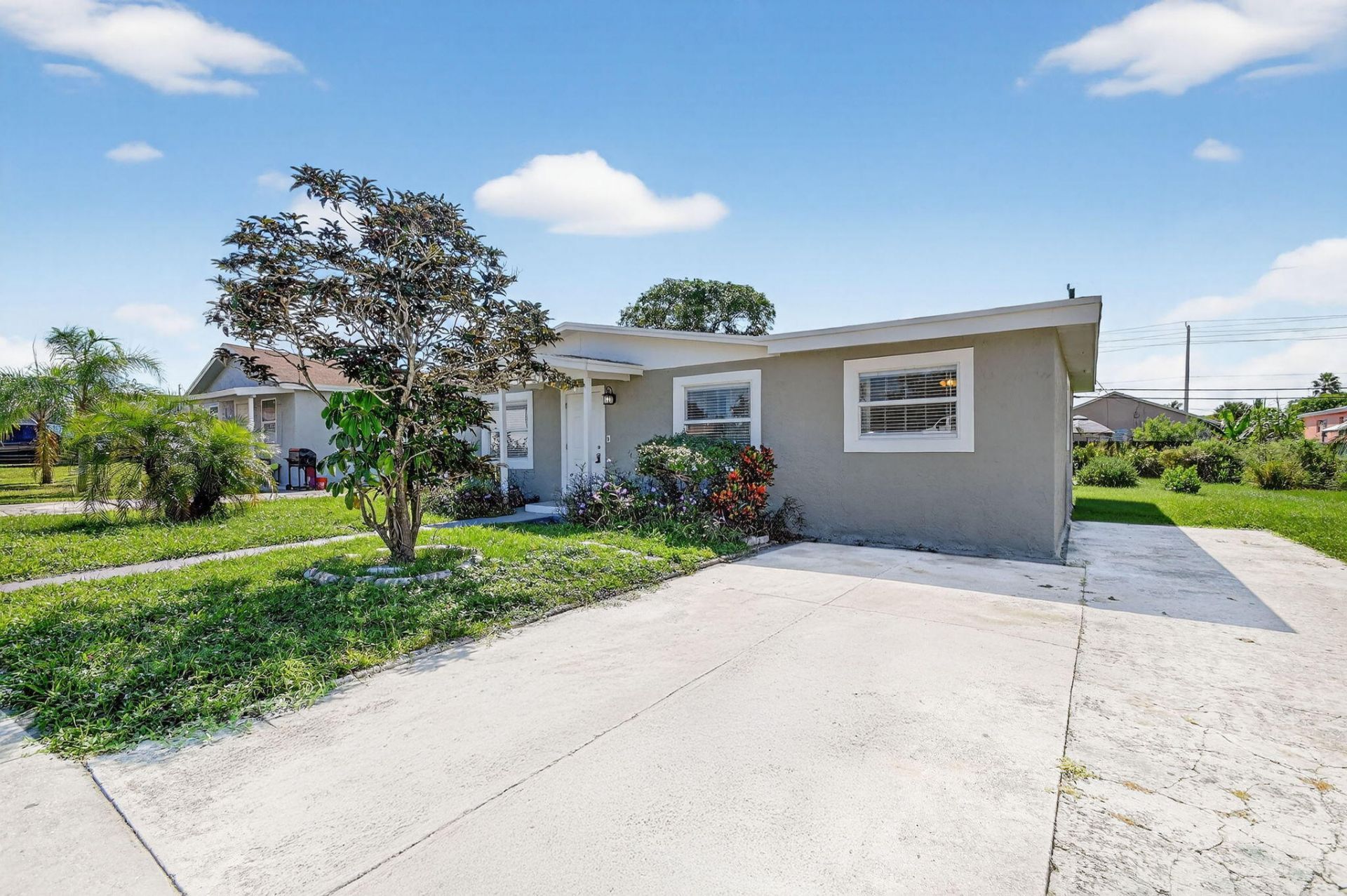 1373 W 30th Street, Riviera Beach, FL 33404 Photo