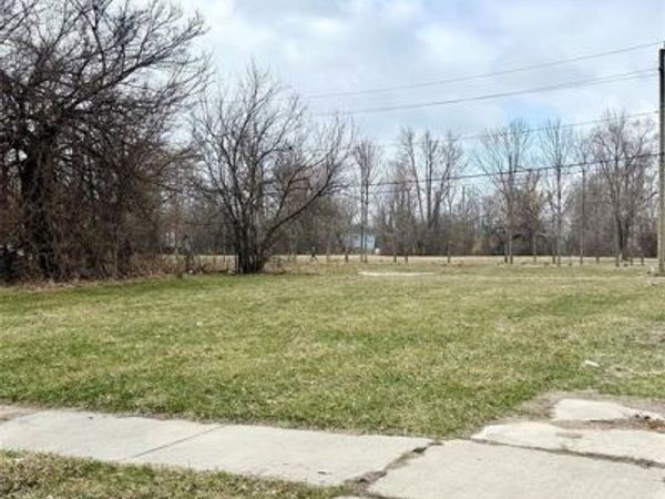 3098 Parker Street , Detroit, MI 48214