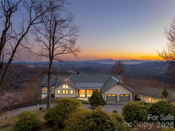 525 Elk Mountain Scenic Highway, Asheville, NC 28804