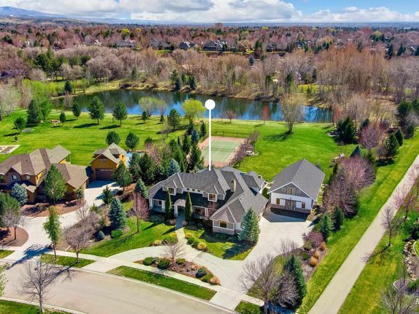 2230 N Vizcaya Way, Eagle, ID 83616