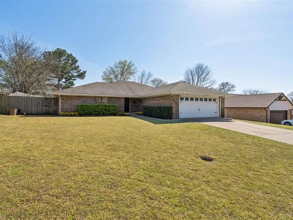2501 Timber Terrace, Ada, OK 74820
