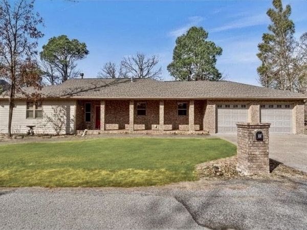 11 Hillcrest Drive , Holiday Island, AR 72631
