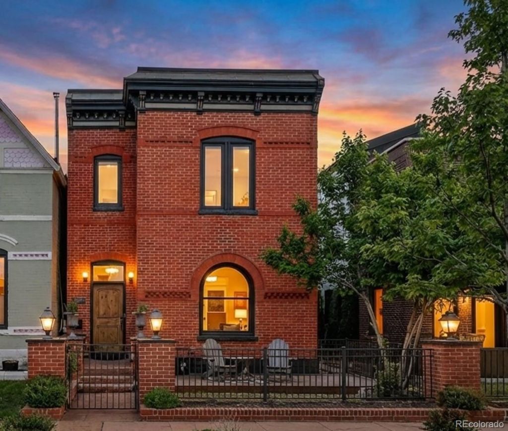 2329 N Emerson Street, Denver, CO 80205 Main Photo