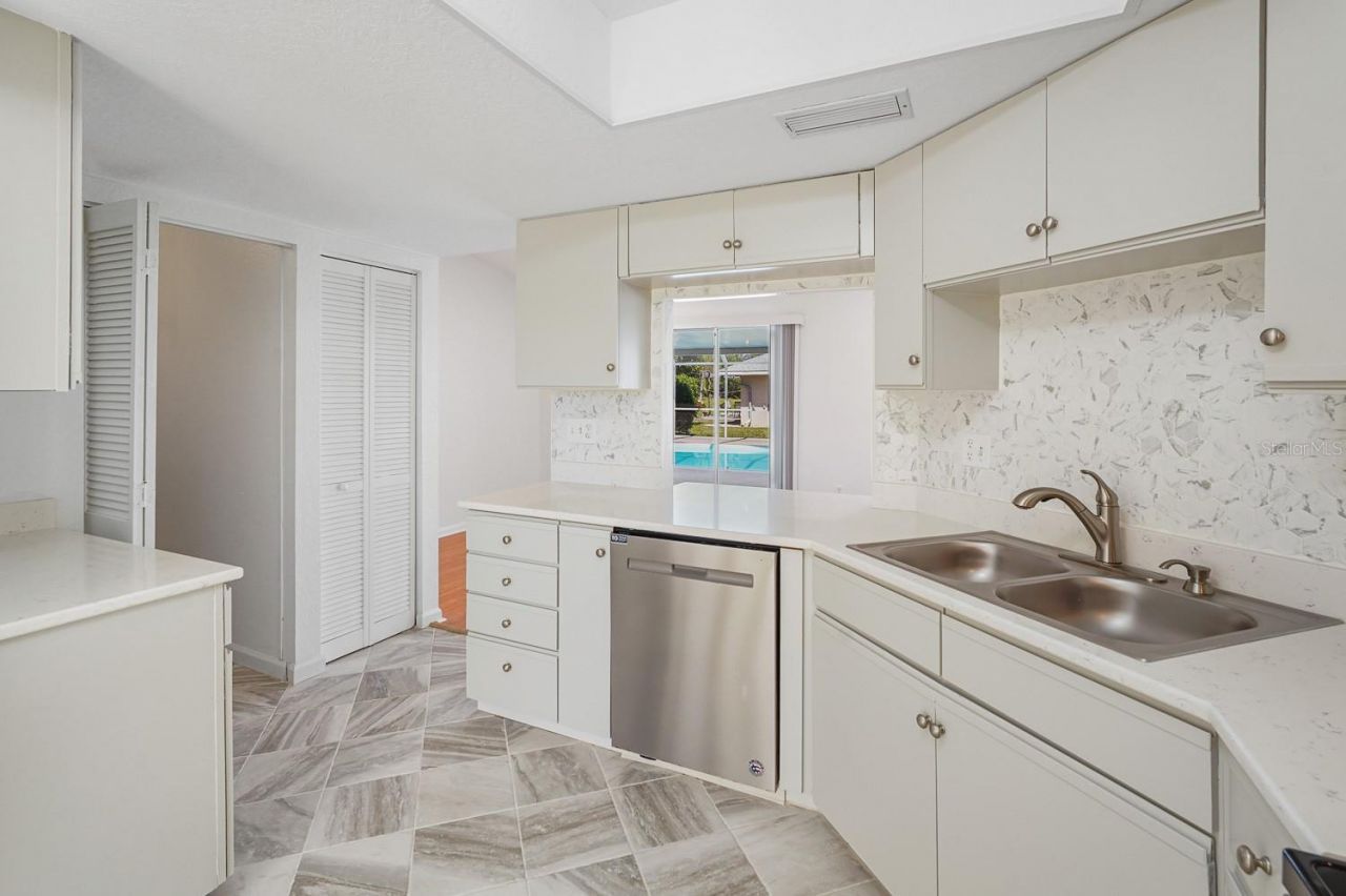 3323 Meadow Run Circle, Venice, FL 34293 Photo