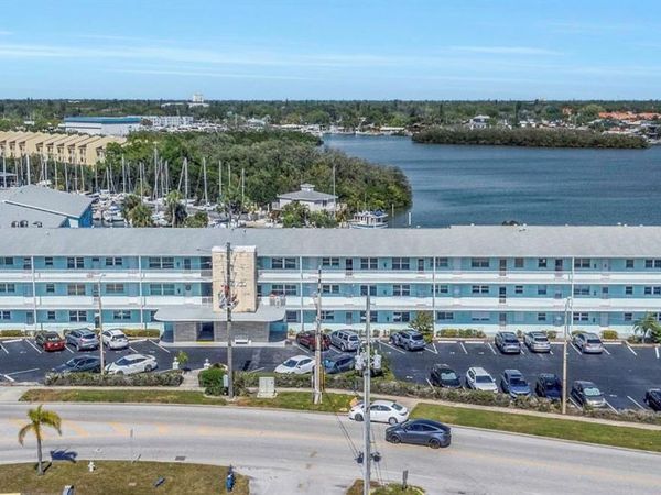 1819 SHORE DRIVE S, Unit 318, SOUTH PASADENA, FL 33707